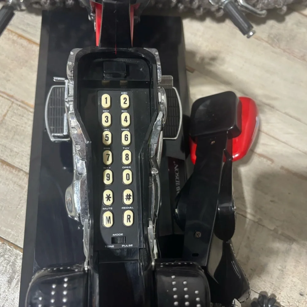 Vintage Collectors Harley-Davidson Softtail Phone - Picture 2 of 6